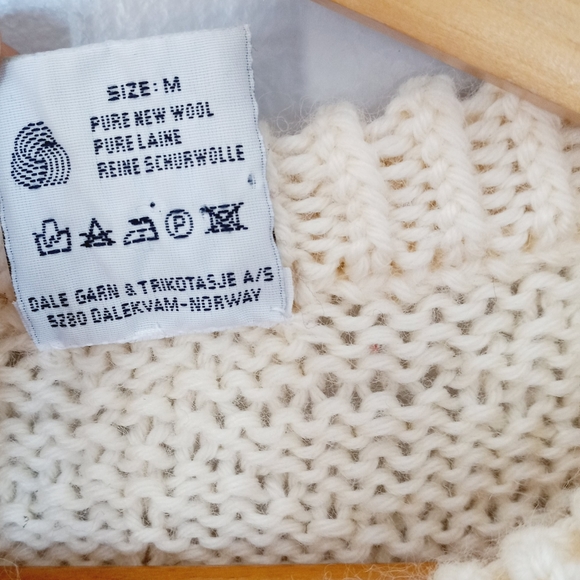 Dale Of Norway Chunky Cable Knit Crewneck Sweater 100% Wool Ivory Ecru - Picture 8 of 15